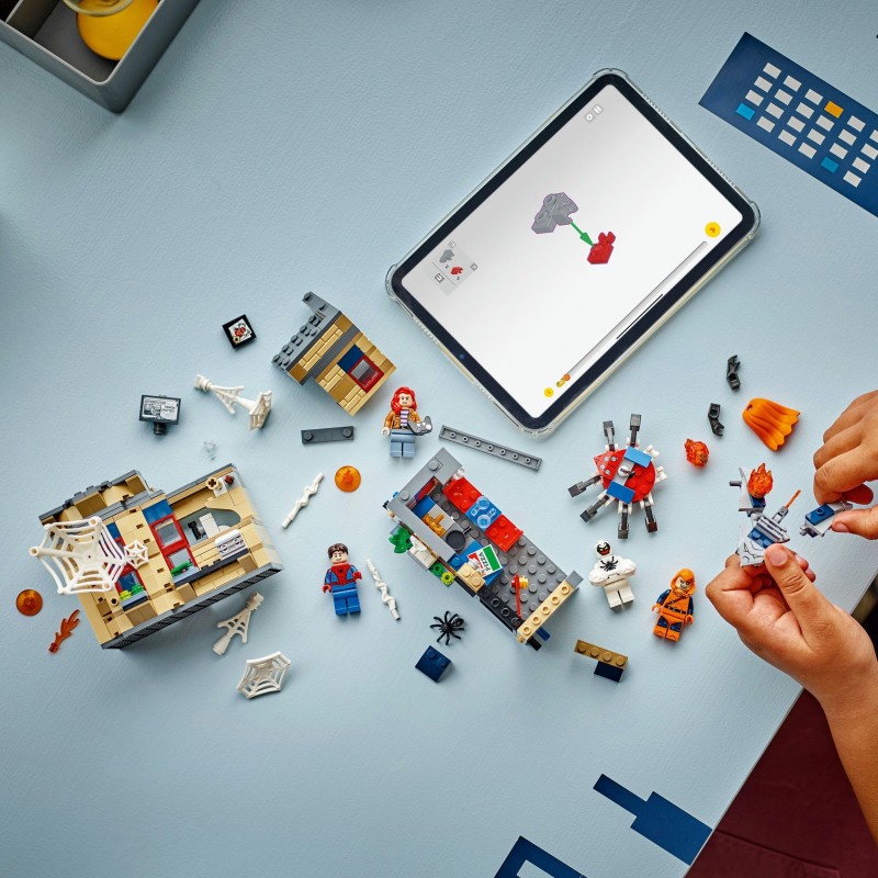 Klocki LEGO Marvel 76317 Mieszkanie Petera Parkera Spider-Man
